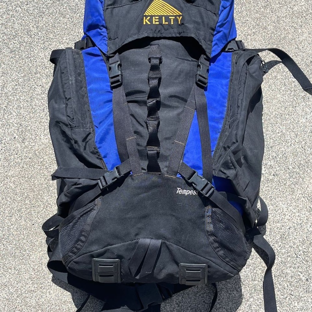 Kelty Tempest Classic Hiking Backpack Blue & Black-----47L Internal Frame!